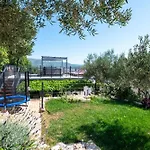 Kuca Za Odmor Stina, בית נופש Kučiće