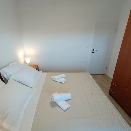 Kuca Za Odmor Stina, * Kucice