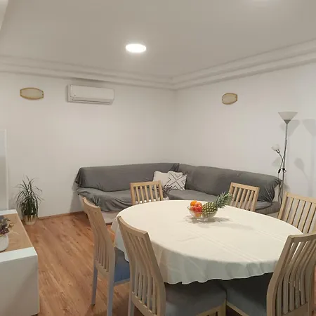 Holiday home Kuca Za Odmor Stina, *