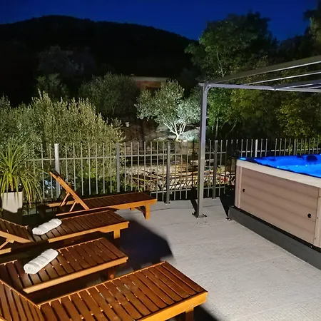 Kuca Za Odmor Stina, Holiday home *