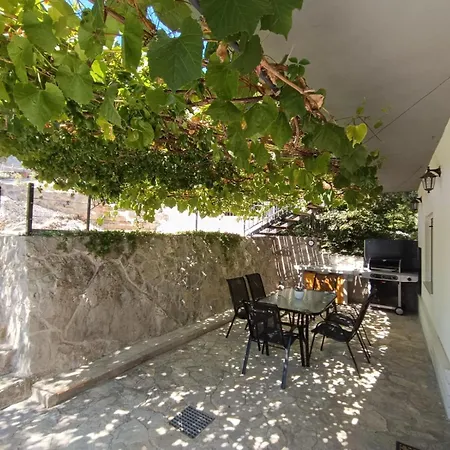 Holiday home Kuca Za Odmor Stina,